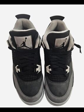 Jordan Kids Basketball Sneakers in Black and Gray Unisex Size 4.5